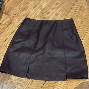 Elegant Brown Leather Skirt